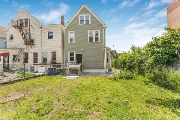 Bronx, NY 10466,661 E 225th ST