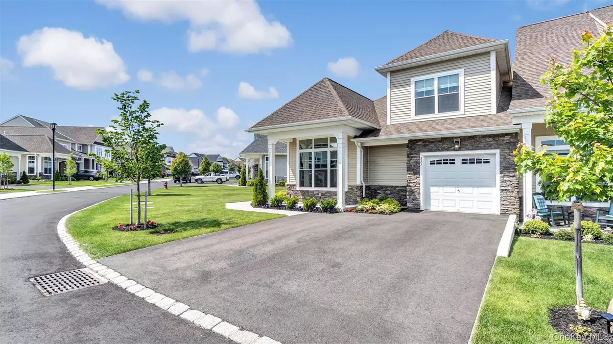 Yaphank, NY 11980,333 Wavell AVE