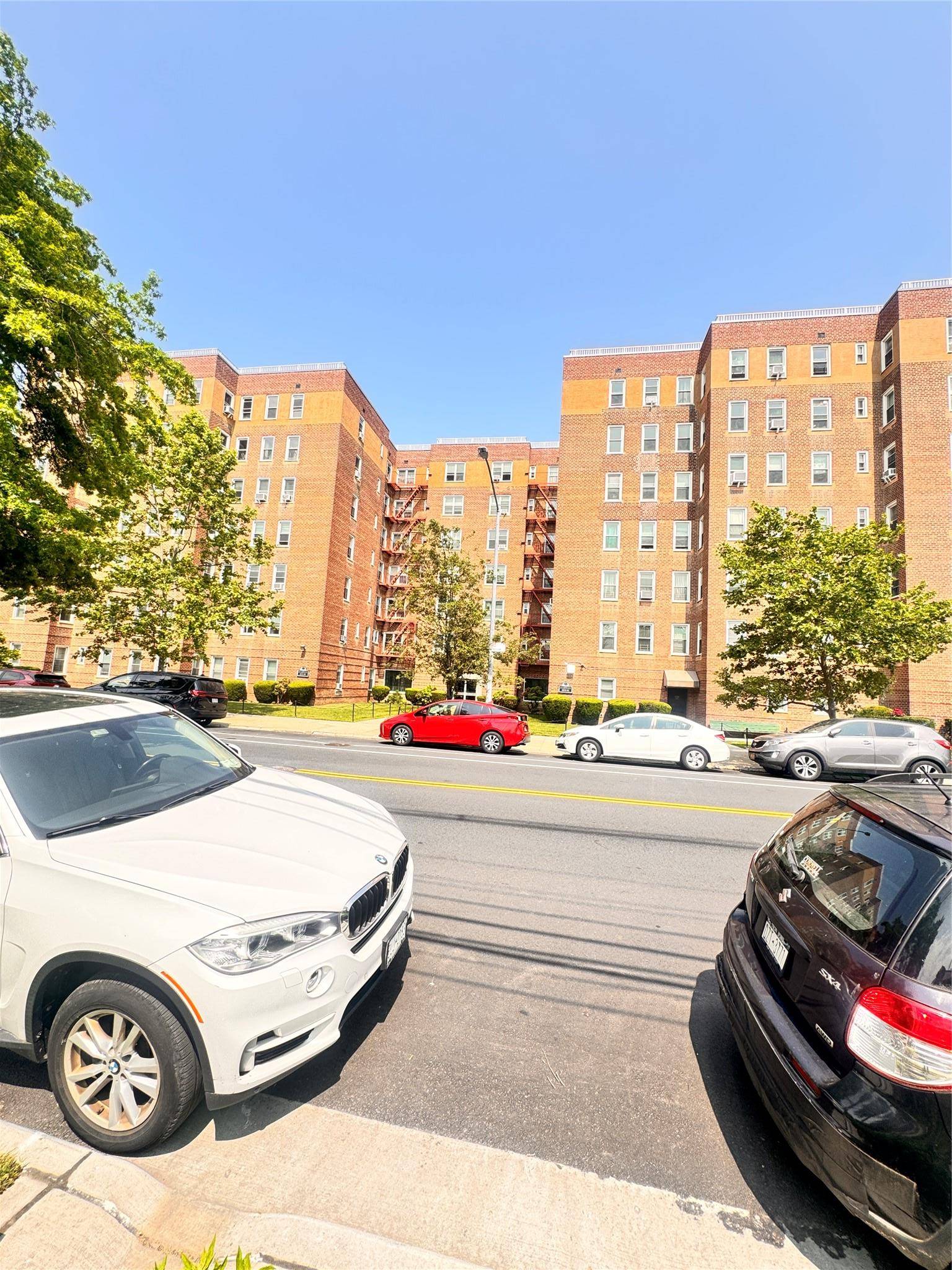 30-11 Parsons BLVD #3P, Flushing, NY 11354