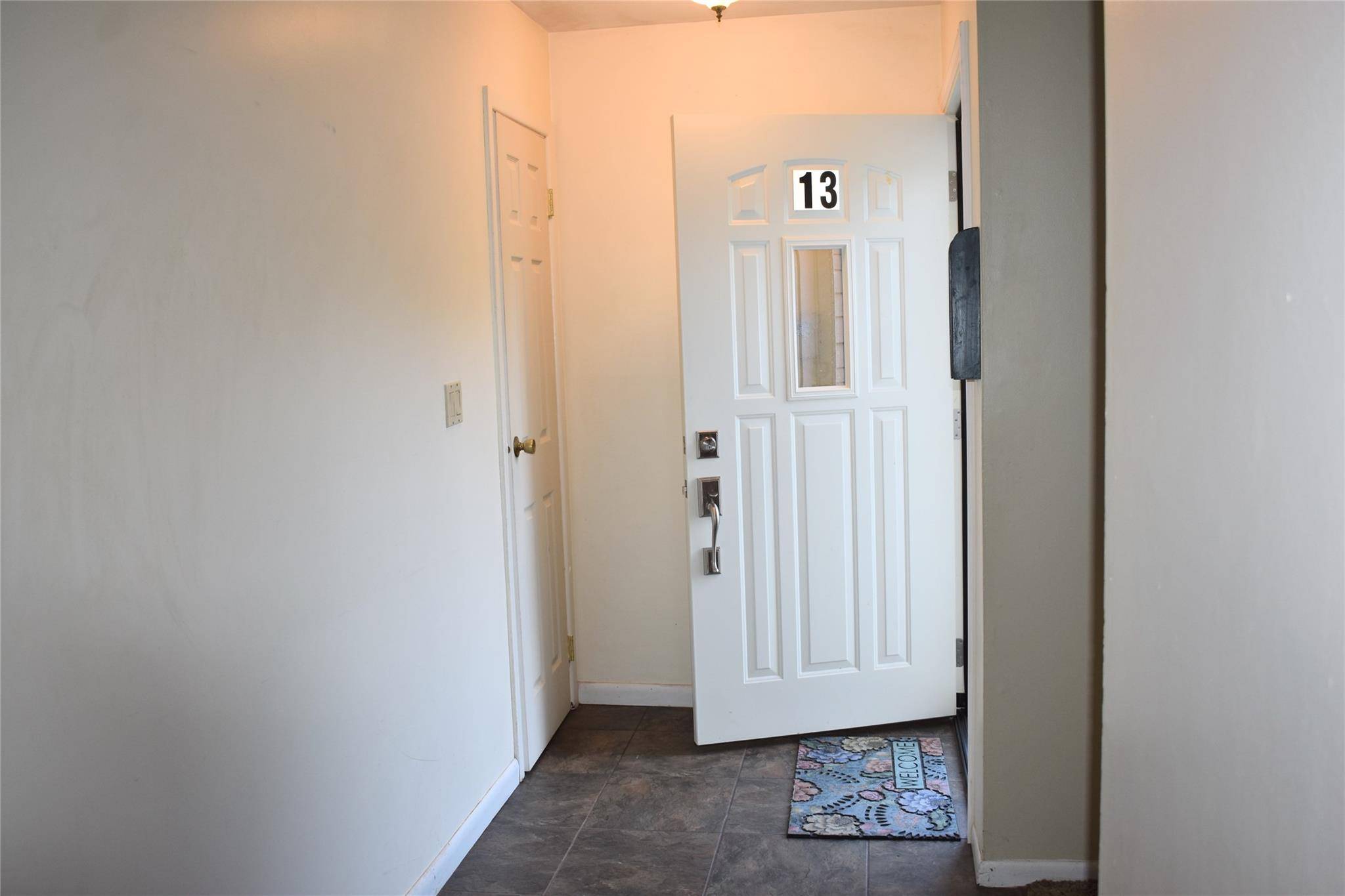 Spring Valley, NY 10977,13 W Hickory ST