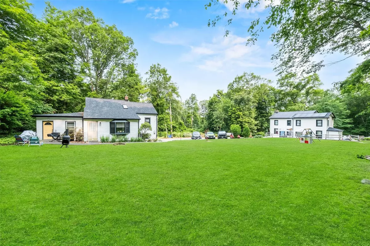 Brewster, NY 10509,1302 Route 22 #1300