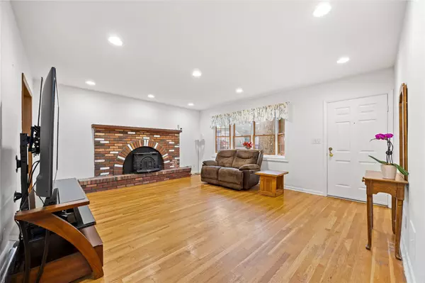 Mamaroneck, NY 10543,1400 Raleigh RD