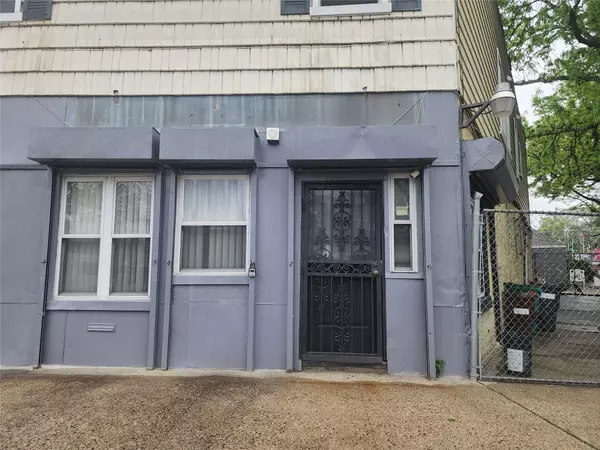 6022 Flushing AVE, Maspeth, NY 11378