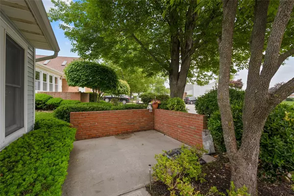 Mount Sinai, NY 11766,78 Hearthside DR #78