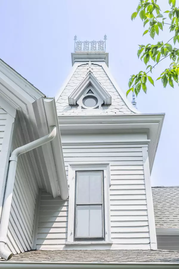 Setauket, NY 11733,109 Main ST