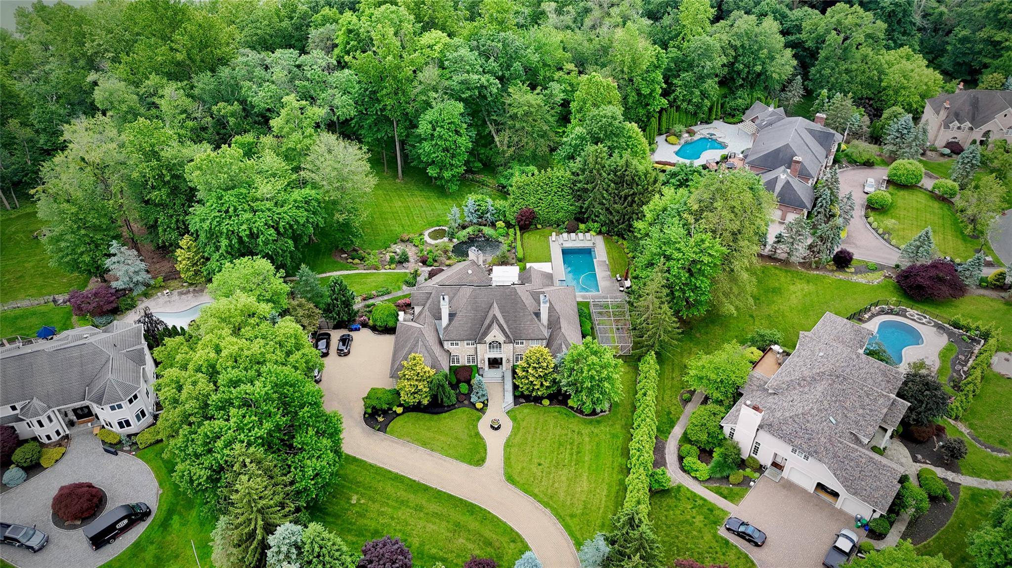 Orangeburg, NY 10962,4 Friar Tuck CT