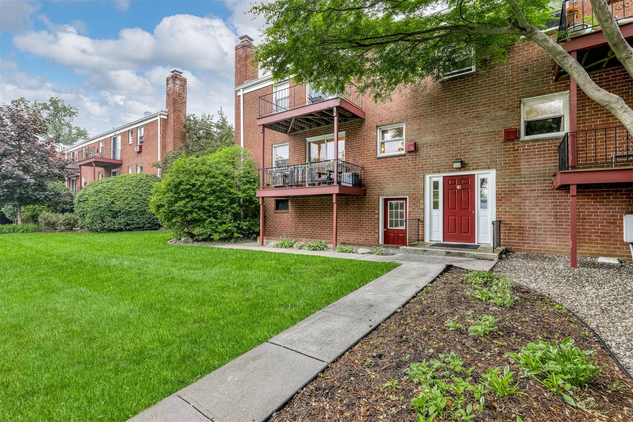 Suffern, NY 10901,29 Bon Aire Circle #8212