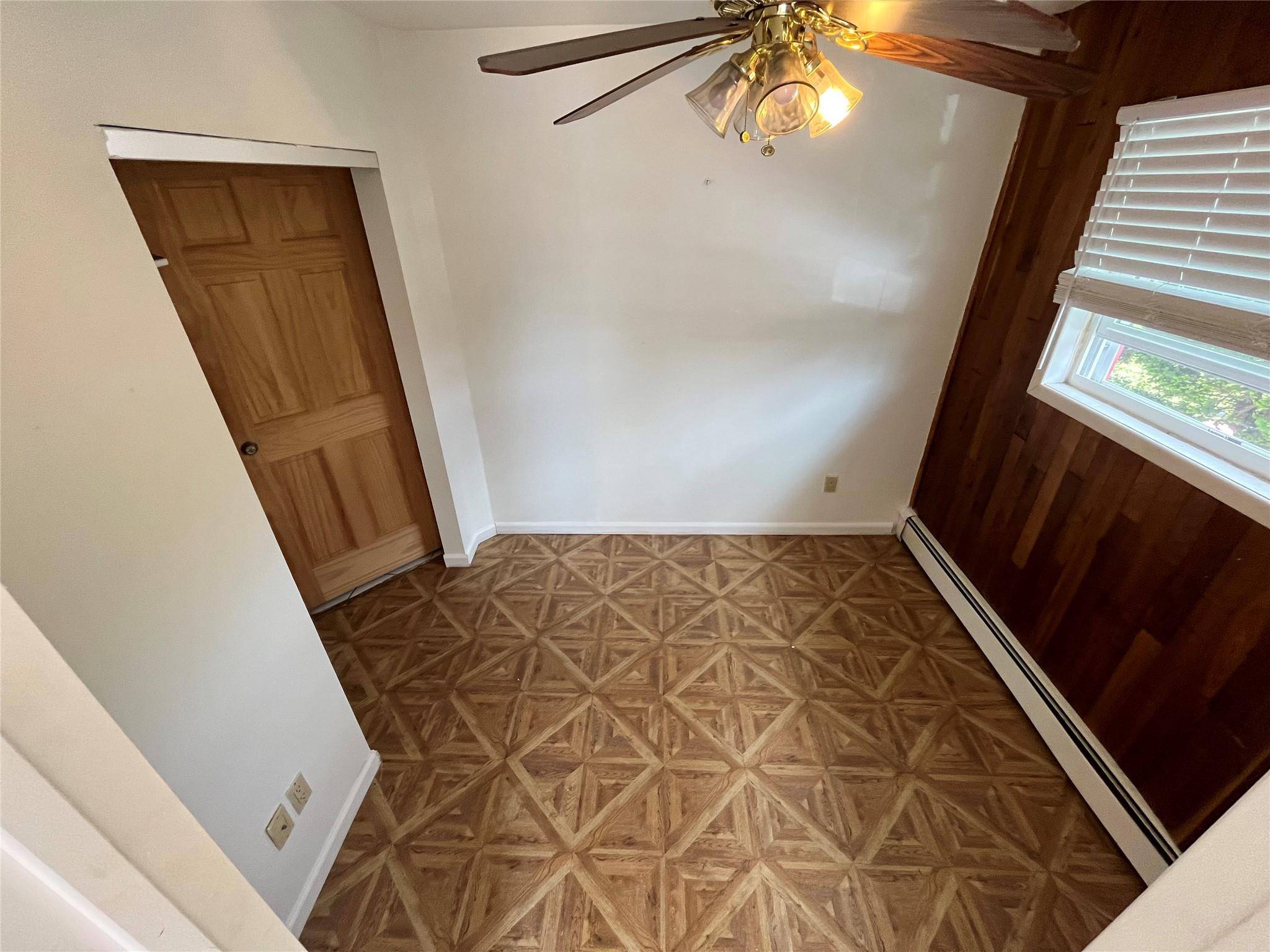 Kings Park, NY 11754,46 Glen LN