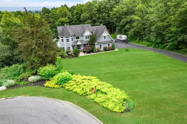 Goshen, NY 10924,32 Woodcrest LN
