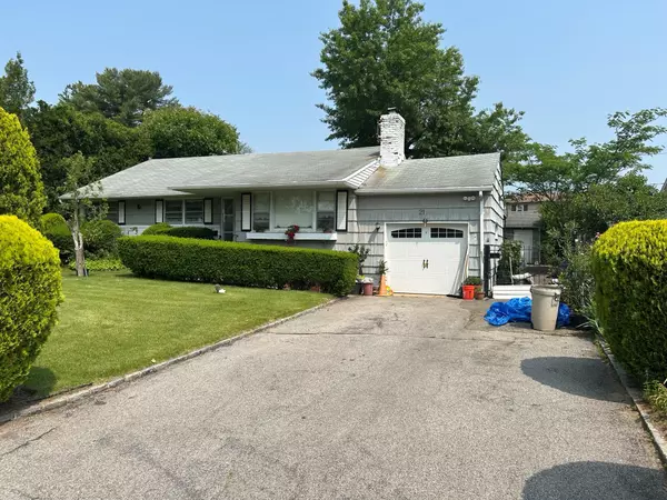 Glen Cove, NY 11542,21 Stillman RD