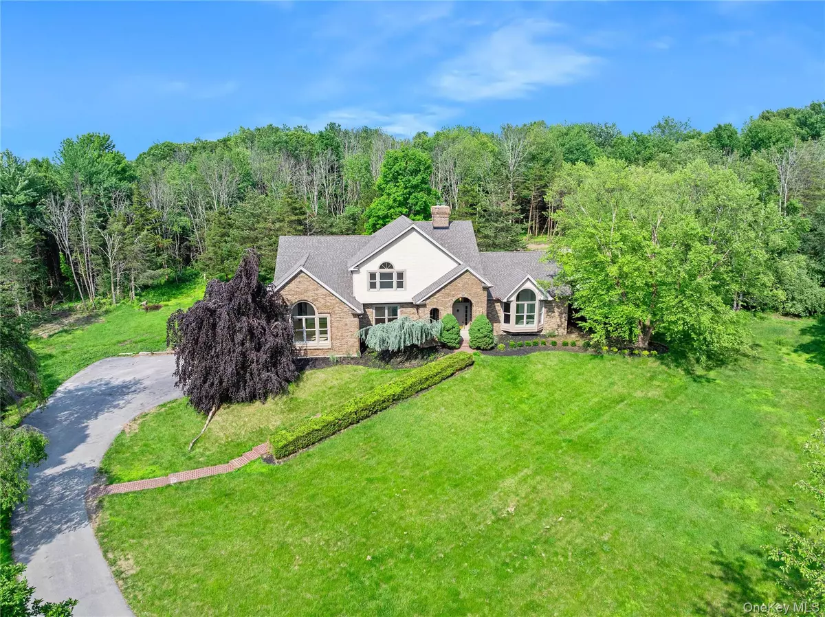 Warwick, NY 10990,17 Royal CT