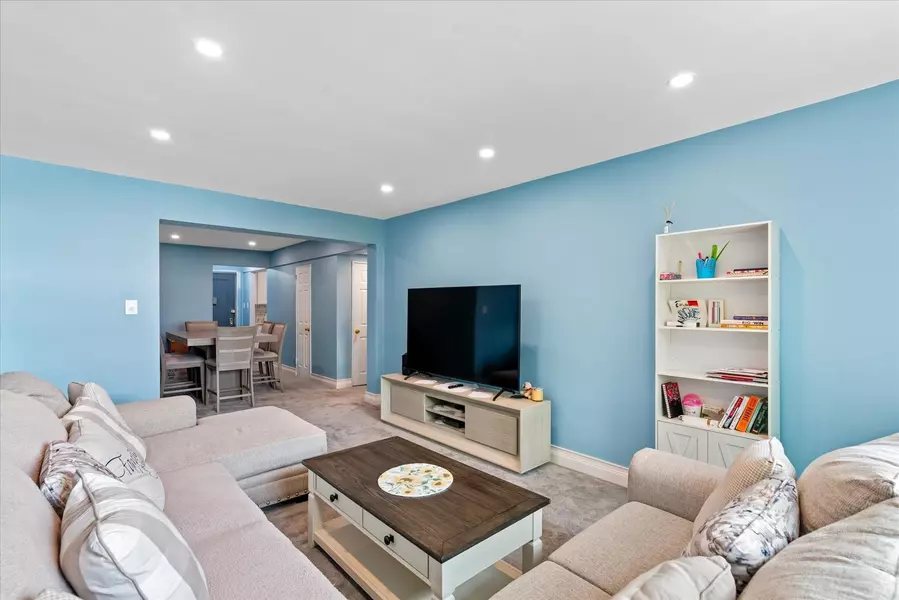 83-30 98th ST #5A, Woodhaven, NY 11421