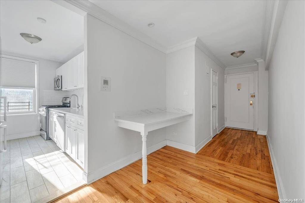 Forest Hills, NY 11375,62-59 108th ST #6T