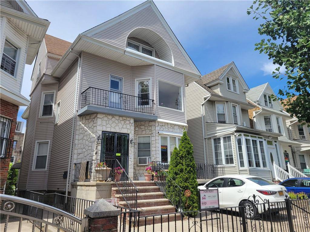 Brooklyn, NY 11218,374 E 2nd ST #3