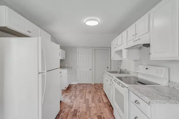 Holtsville, NY 11742,224 Woodycrest DR