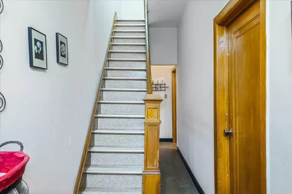 Corona, NY 11368,9626 Corona AVE