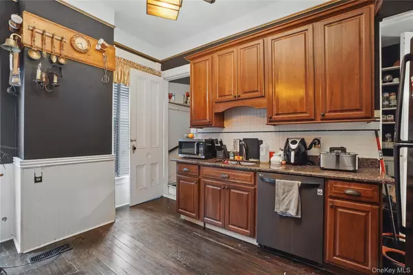Poughkeepsie, NY 12601,25 Garfield PL