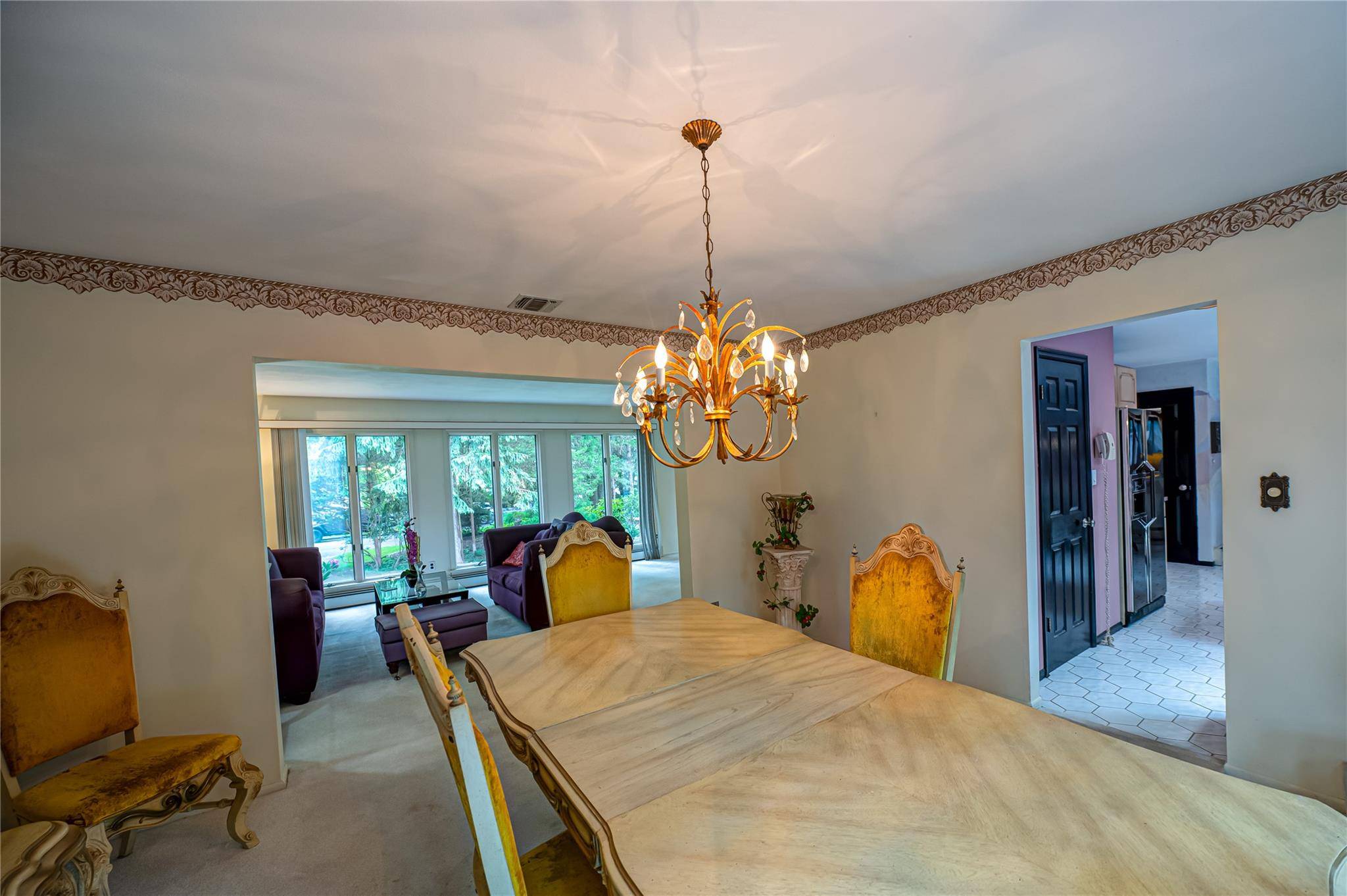 Smithtown, NY 11787,4 Candlelight CT