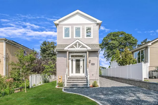 Kings Park, NY 11754,119 Whittier DR