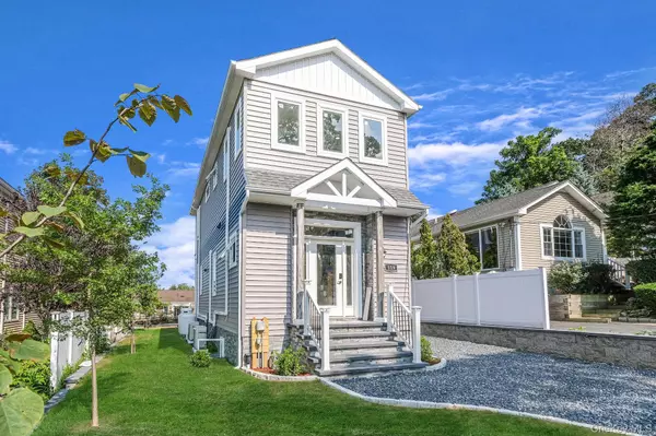Kings Park, NY 11754,119 Whittier DR