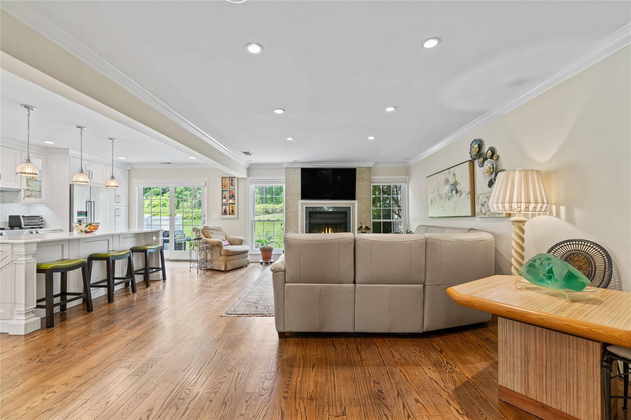Syosset, NY 11791,81 Hidden Ridge DR