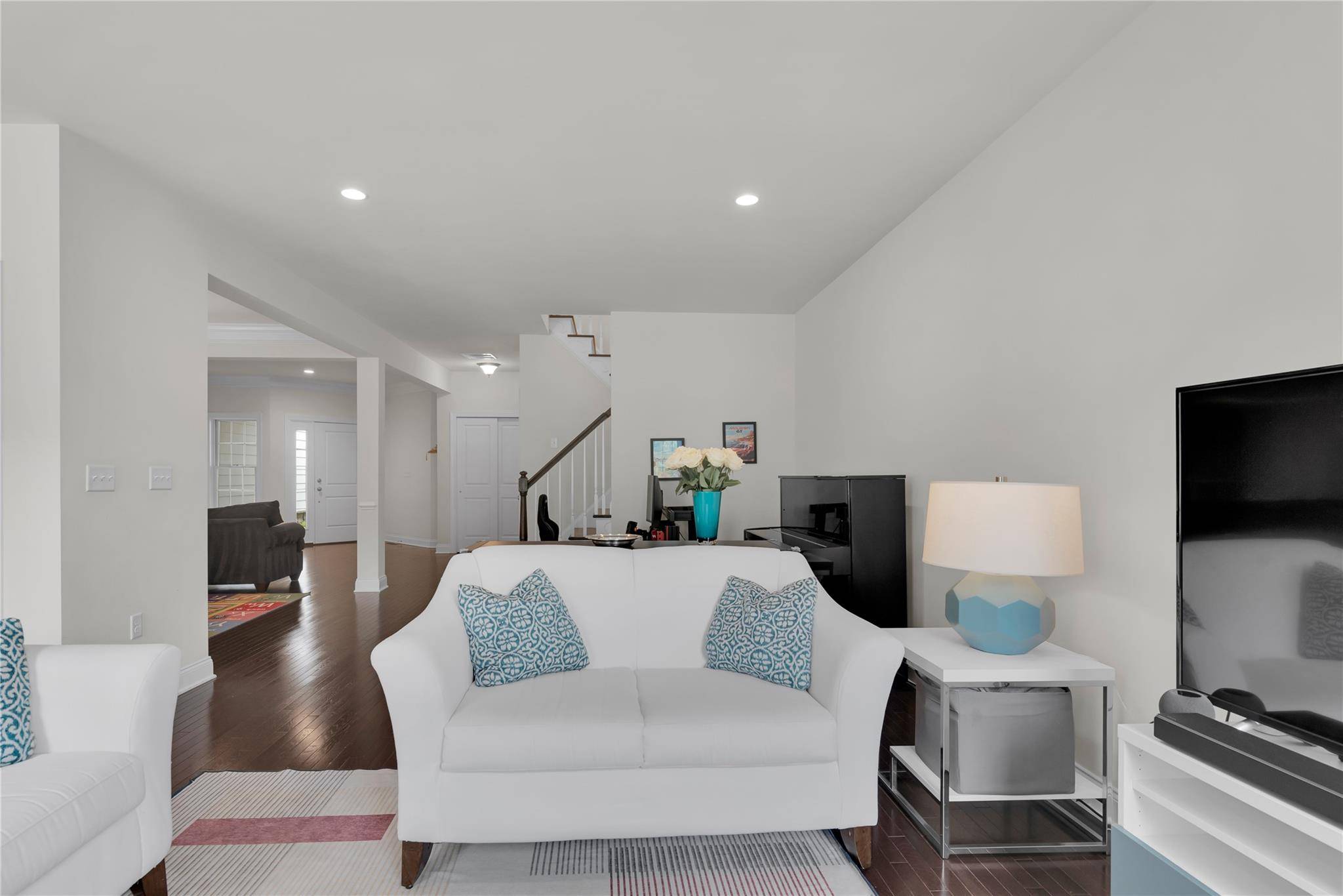 Pleasantville, NY 10570,20 Dennis LN