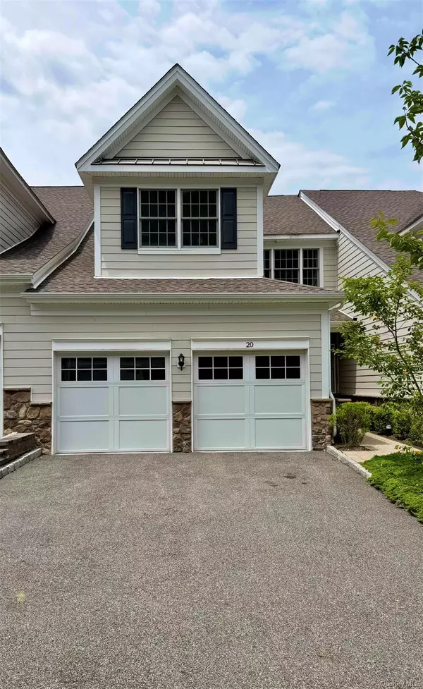 20 Dennis LN, Pleasantville, NY 10570