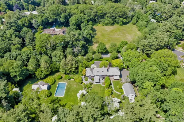 Glen Cove, NY 11542,9 Meadow Spring LN