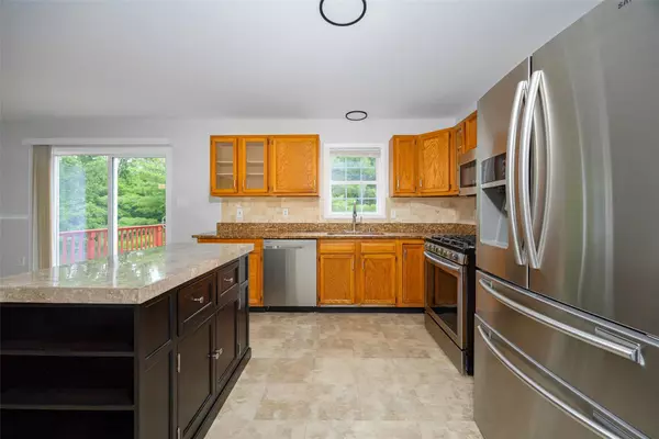 Poughkeepsie, NY 12603,15 Pond ST