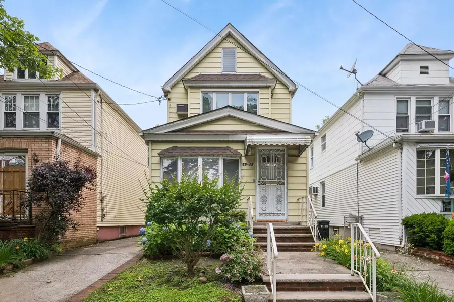 8913 69th AVE, Forest Hills, NY 11375