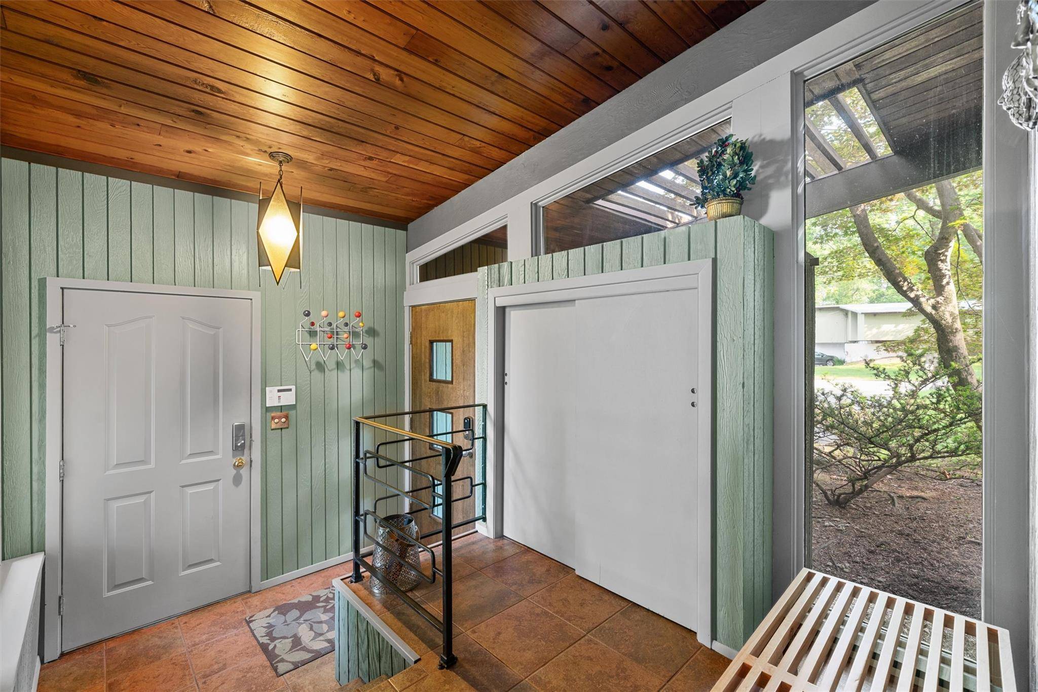 Chestnut Ridge, NY 10977,31 Balmoral DR