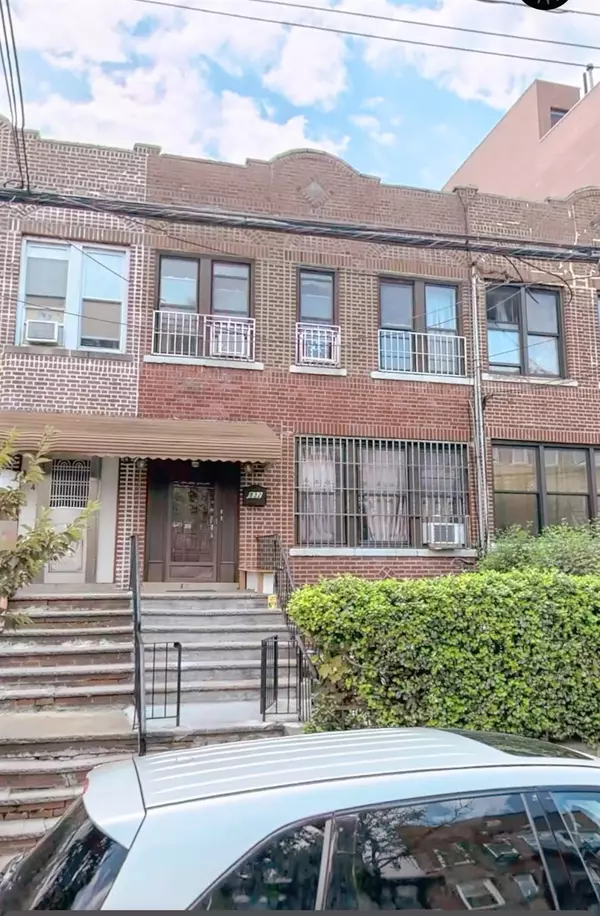 832 49th ST, Brooklyn, NY 11220