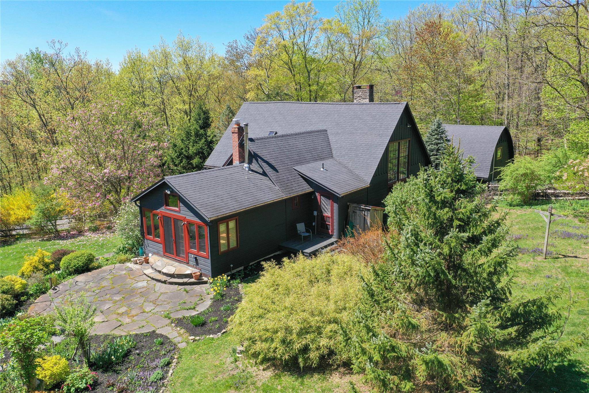 96 Meads Mountain RD, Woodstock, NY 12498