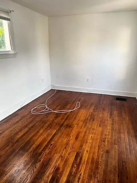 Poughkeepsie, NY 12601,82 N Hamilton ST #1