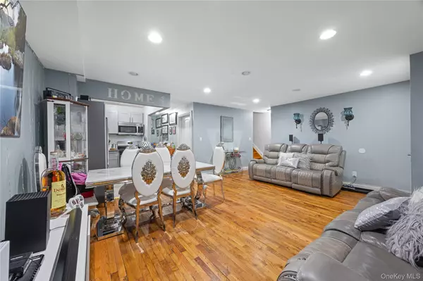 Bronx, NY 10458,2611 Decatur AVE