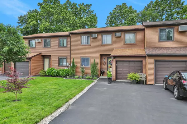 Fishkill, NY 12524,41 Bayberry Circle