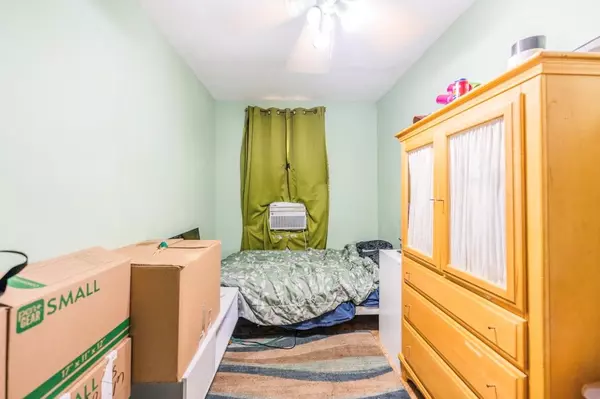 Maspeth, NY 11378,5883 57th RD