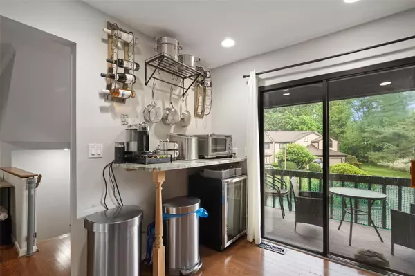 Ossining, NY 10562,33 Fawn CT