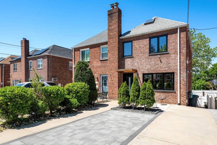 1363 Kearney AVE, Bronx, NY 10465