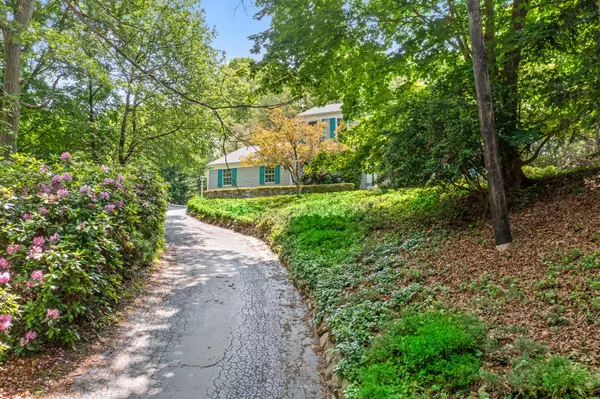 Setauket, NY 11733,206 Lower Sheep Pasture RD