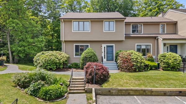 59 Krystal DR, Somers, NY 10589