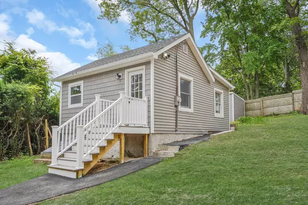 Sound Beach, NY 11789,18 Port Jefferson RD
