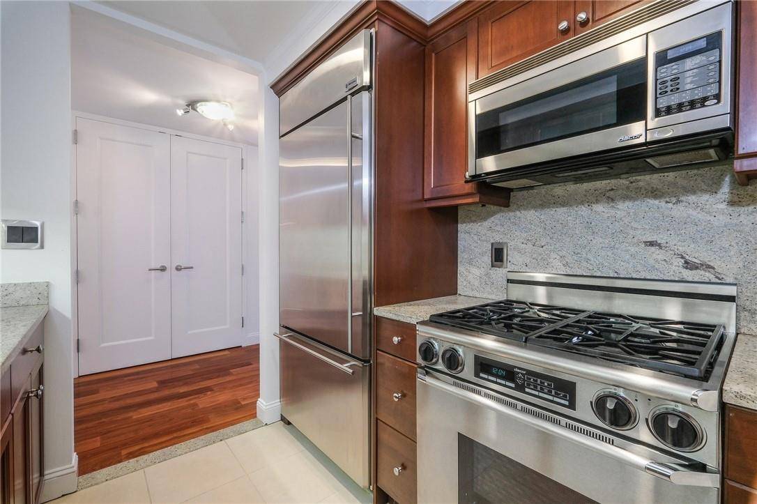 White Plains, NY 10601,10 City PL #2D