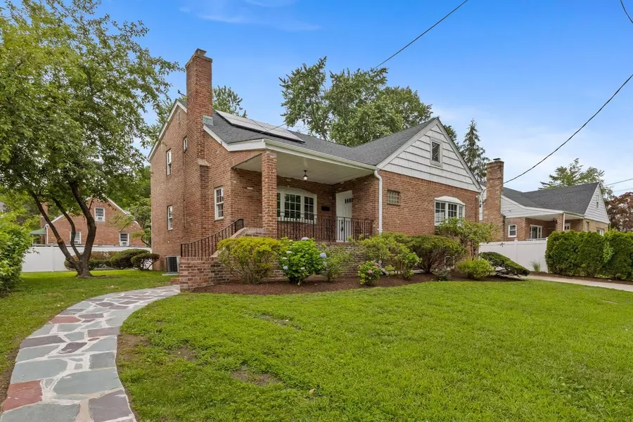 165 Clunie AVE, Yonkers, NY 10703