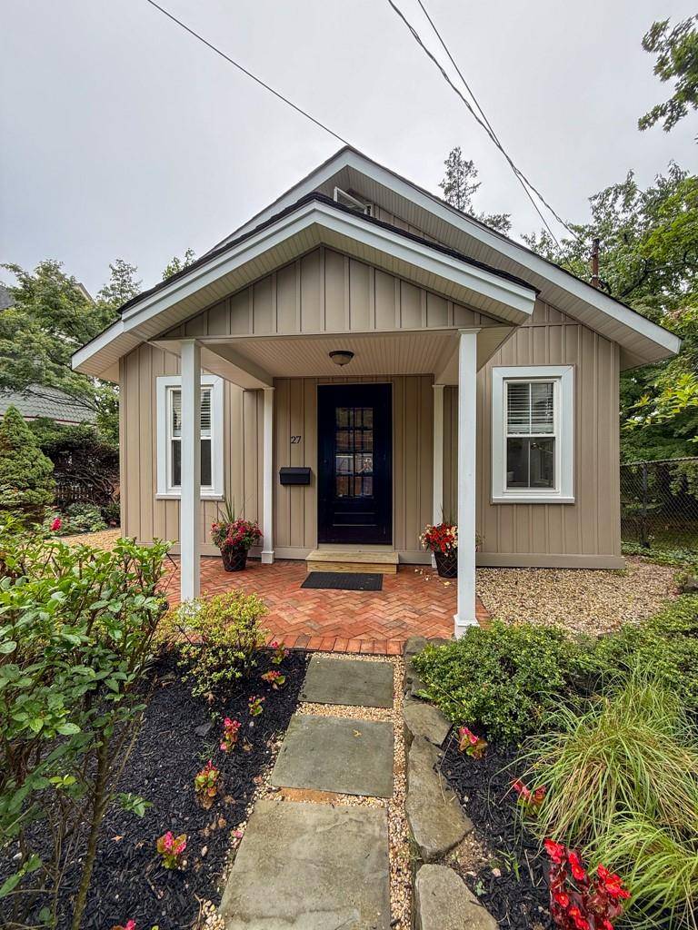 Sea Cliff, NY 11579,27 12th AVE