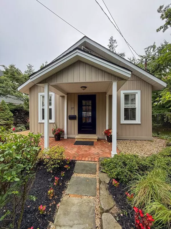 Sea Cliff, NY 11579,27 12th AVE