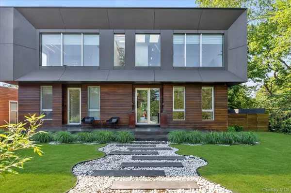 1555 Stevenson RD, Hewlett, NY 11557