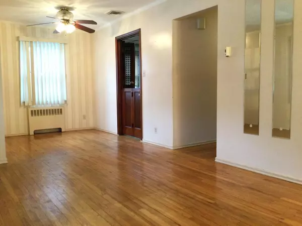 Jamaica, NY 11434,122-21 Long ST