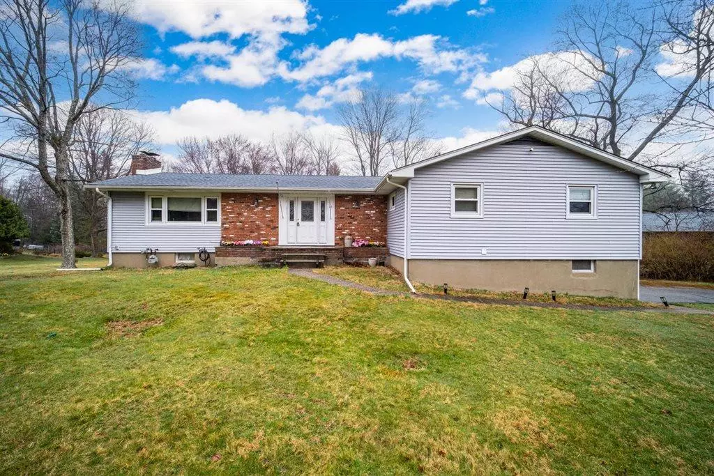 Airmont, NY 10901,20 Provost DR