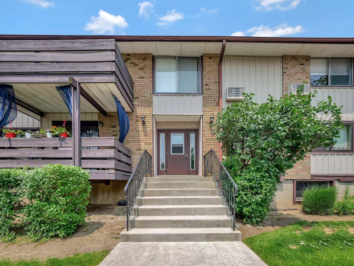 Valley Cottage, NY 10989,36 Sierra Vista LN